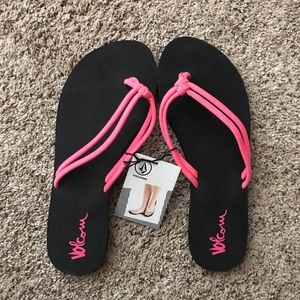 NWT Volcom Flip Flops